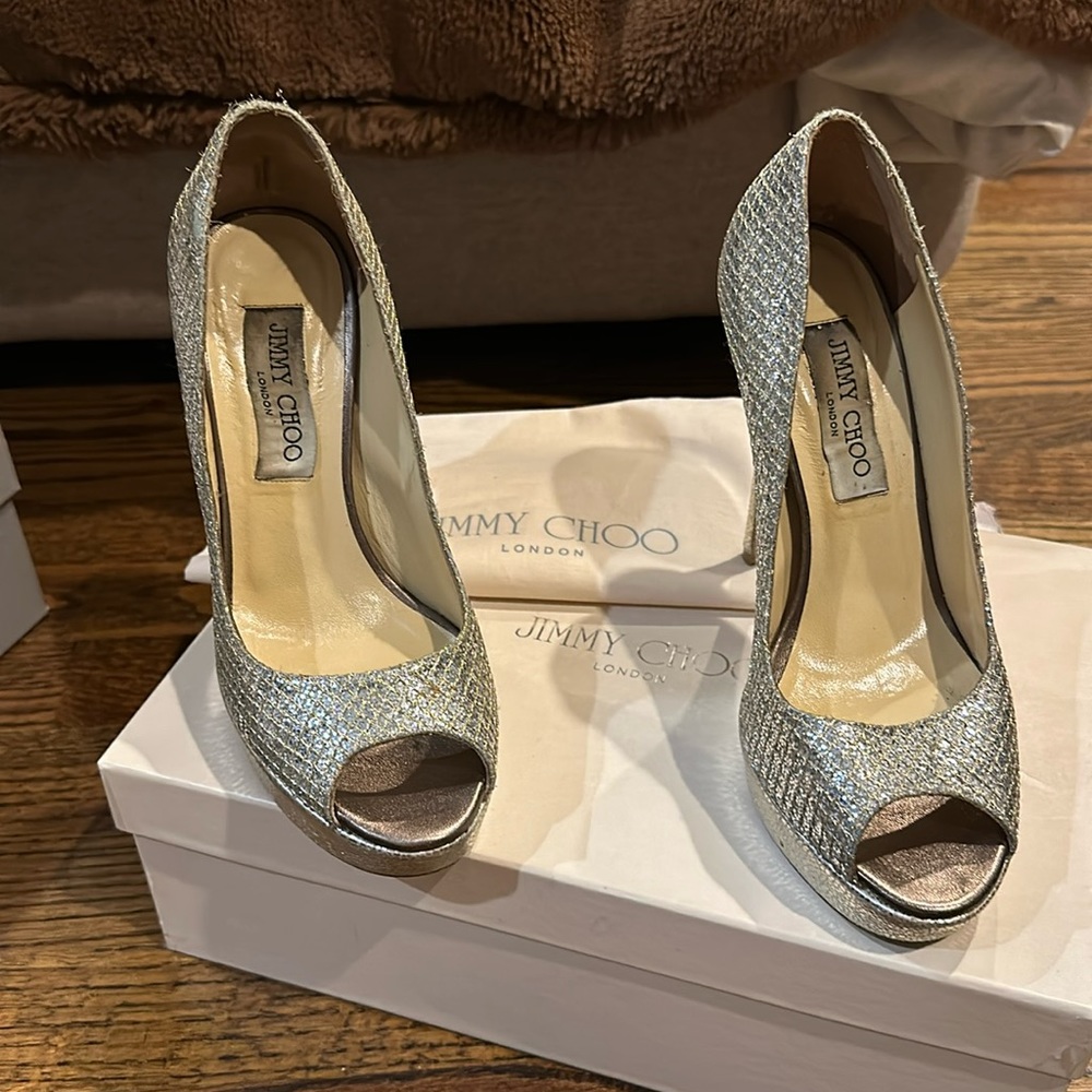 Jimmy Choo “Crown” pump glitter detail with platform